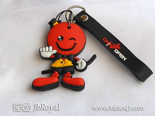 紅色公仔鑰匙圈
